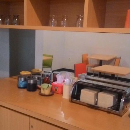 סוראבאיה Swk 95 Hotel מראה חיצוני תמונה