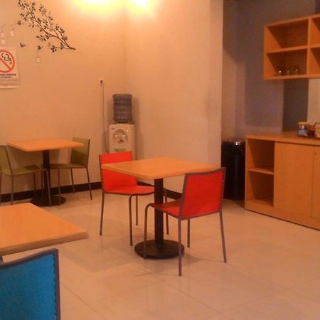 סוראבאיה Swk 95 Hotel מראה חיצוני תמונה