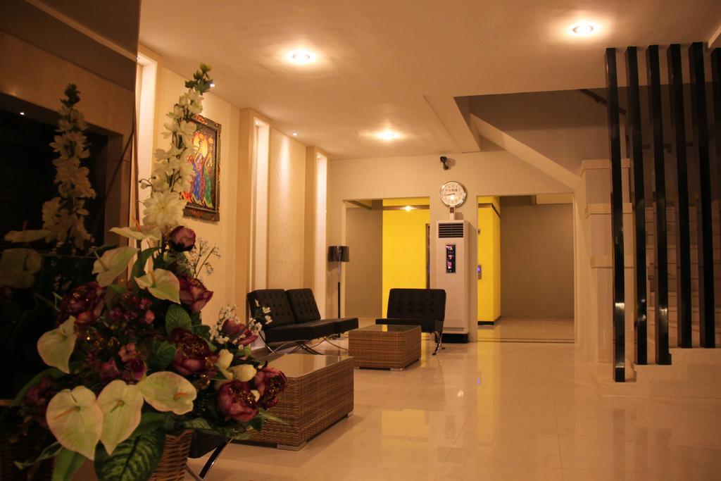 סוראבאיה Swk 95 Hotel מראה חיצוני תמונה